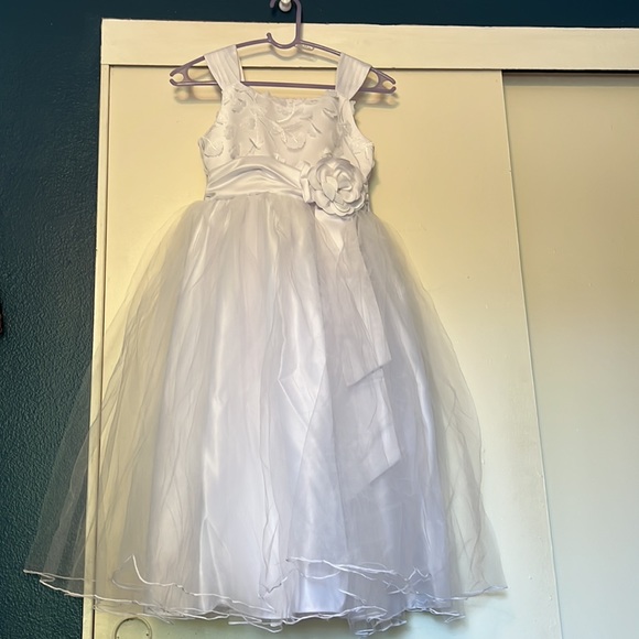 Brand new Bobbie Jean white dress with white shrug. - Picture 3 of 5